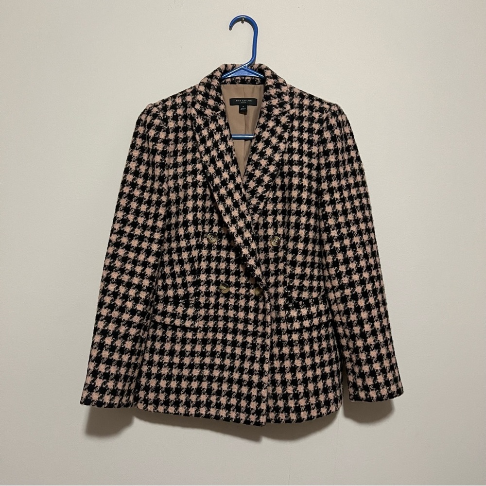 Ann Taylor Women's Houndstooth Blazer Pale pink and Black size 2P